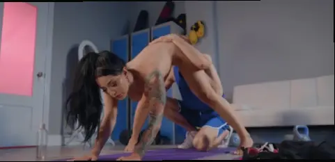 Amateur anal sex busty latina in lingerie